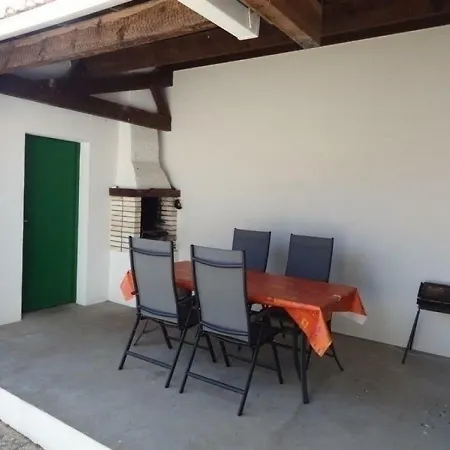 House Jolie Maison Vendenne Sans Vis A Vis بيت للعطل